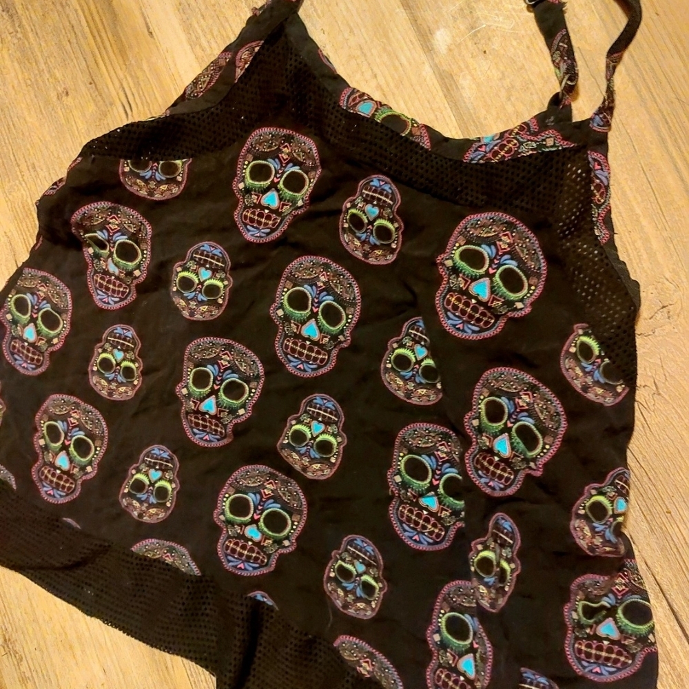Hot Topic Black Skull Pattern Tank